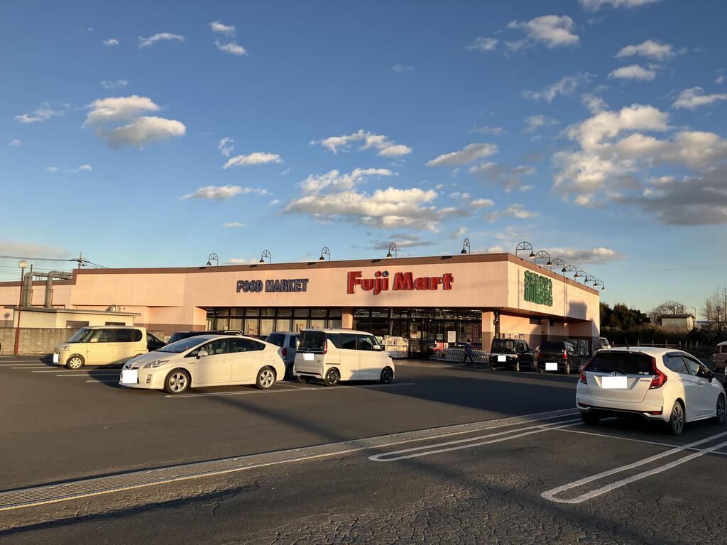 スーパー　フジマート神川店（スーパー）まで458m