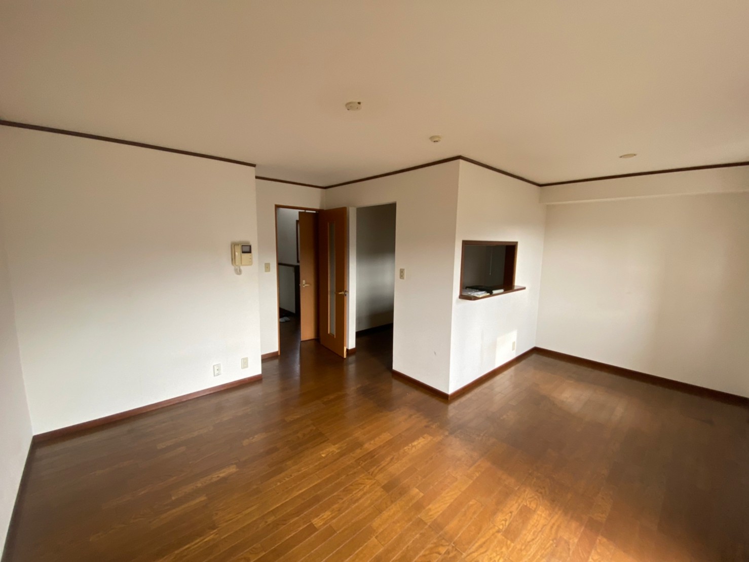 居室・リビング　募集部屋は反転タイプです