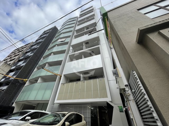 建物外観　ideos　外観