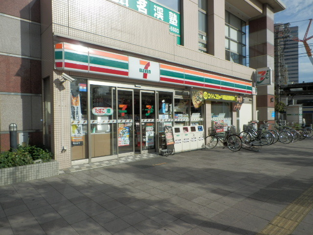 コンビニ　セブンイレブン千葉駅北口店（コンビニ）まで150m