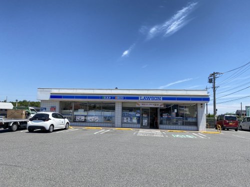 コンビニ　ローソン（コンビニ）まで521m