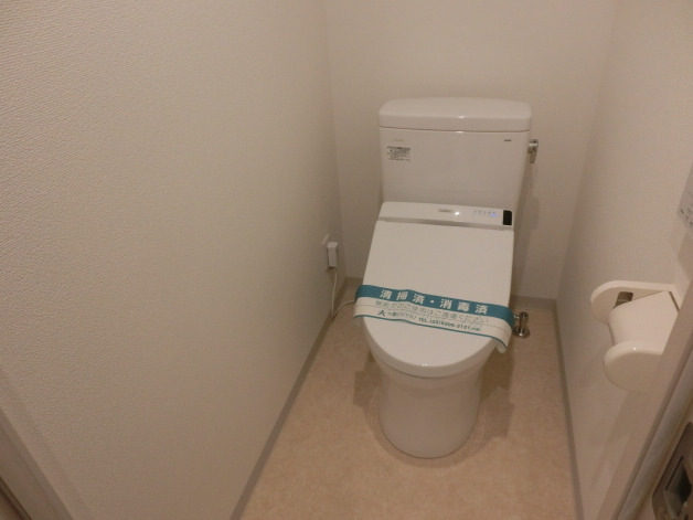 都営新宿線 浜町駅 徒歩4分 7階建 築8年のトイレ写真