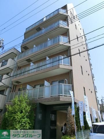 建物外観　駅から2分・鉄筋コンクリート造