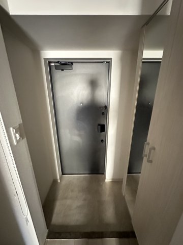 スプランディッド難波IIIの玄関写真