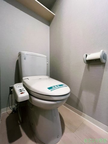 レジュールアッシュ谷町のトイレ写真