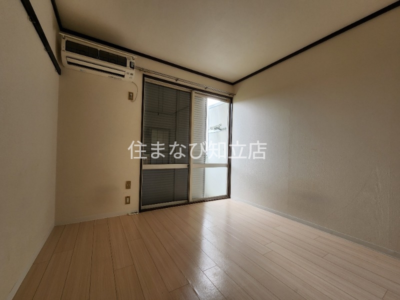 居室・リビング　同型別部屋写真