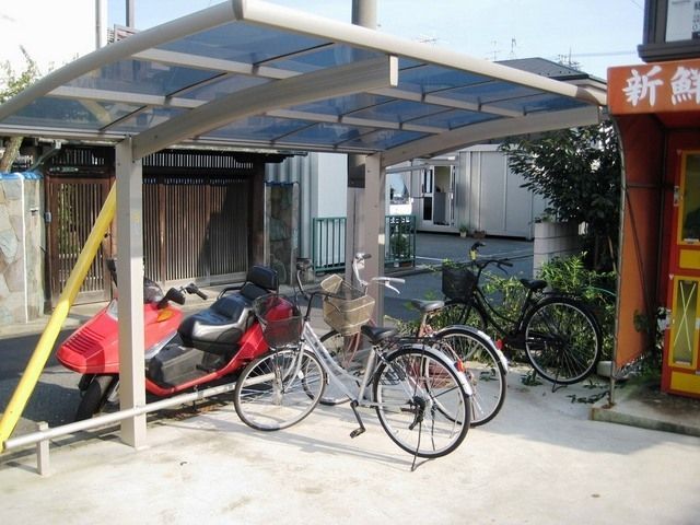 その他共有部分　★屋根付き駐輪場スペースです★