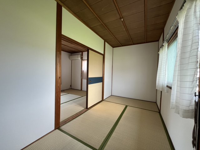 大林借家の居間写真