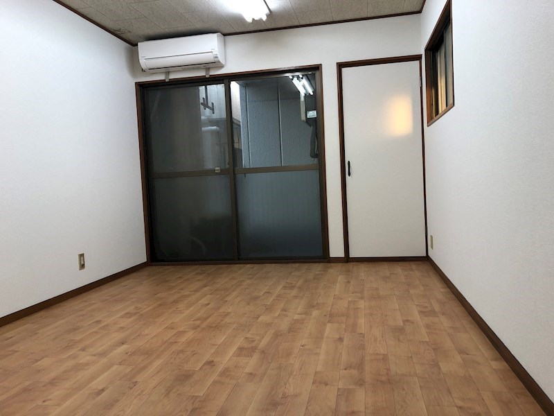 藤原マンションの居間写真