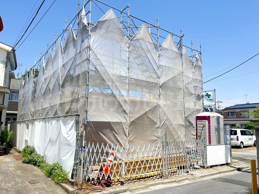 建物外観　駐車場