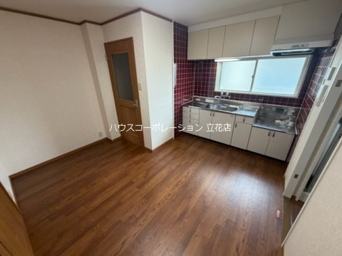 フローレンス武庫之荘1の居間写真