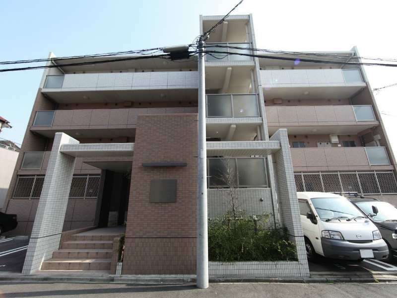 建物外観　外観　オートロック付　敷地内平面駐車場有