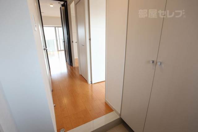 茶屋ヶ坂ライズの玄関写真