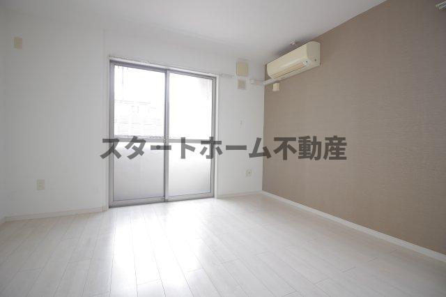 ＪＲ鳴門線 撫養駅 徒歩60分 2階建 築14年の居間写真