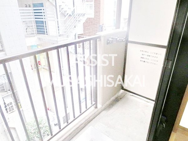 バルコニー　写真：設備同仕様の別物件です