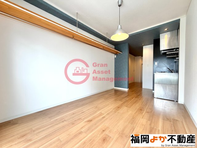 居室・リビング　こちらのリビングで趣味の時間をお楽しみください
