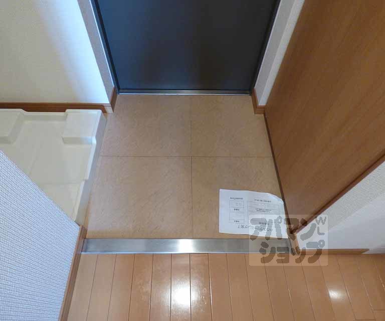 エステムコート京都烏丸IIIジャパニズムの玄関写真