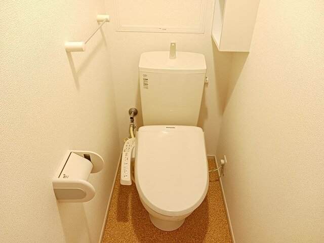 トイレ　清潔感のあるトイレです