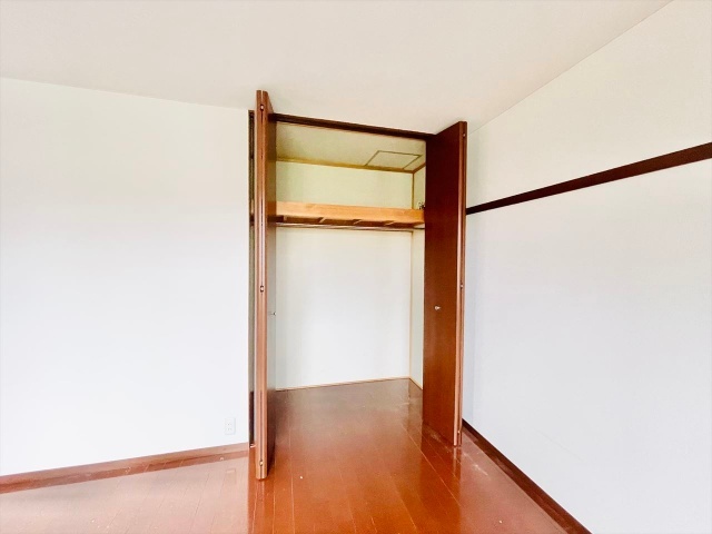 収納　同一建物内２０１号室内装写真転載