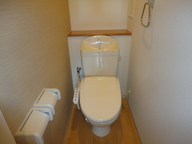 トイレ　シャワー付トイレ
