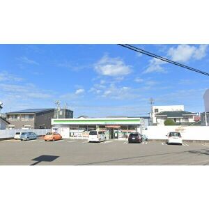 コンビニ　ファミリーマート静岡小鹿公園前店（コンビニ）まで570m