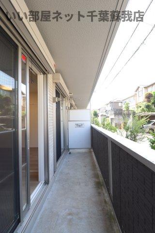 バルコニー　落ち着いた時間を過ごせるバルコニーです
