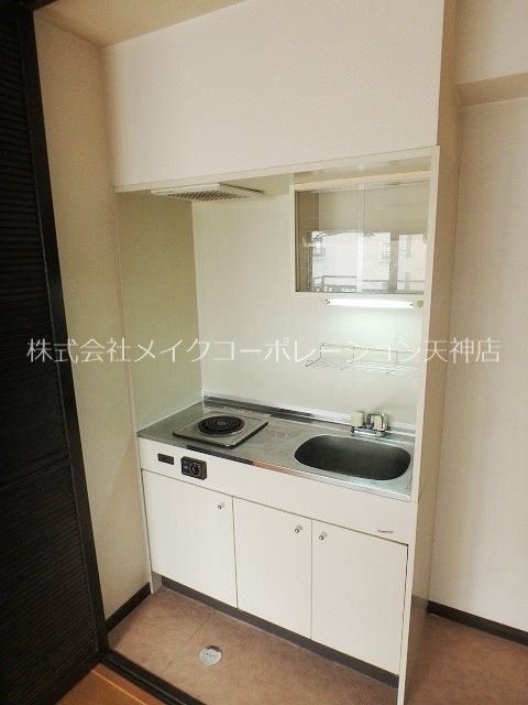 キッチン　※同マンション別部屋の写真を使用しております(間取りは同じで