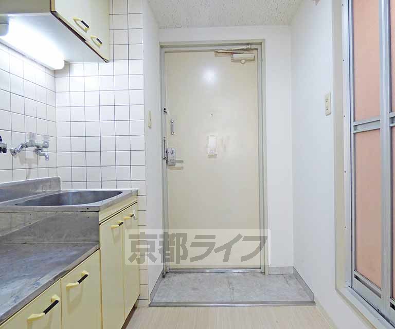 ヒューマンハイツの玄関写真