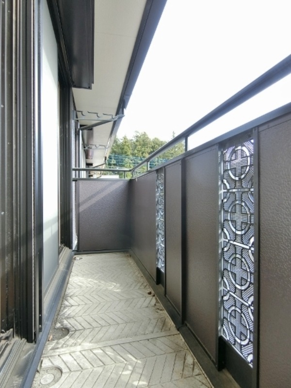 バルコニー　図面と現状に相違がある場合には現状を優先