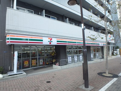 コンビニ　セブンイレブン新宿上落合3丁目山手通り店（コンビニ）まで224m