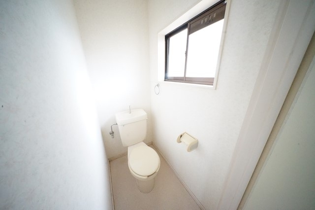 【下関市後田町のアパートのトイレ】