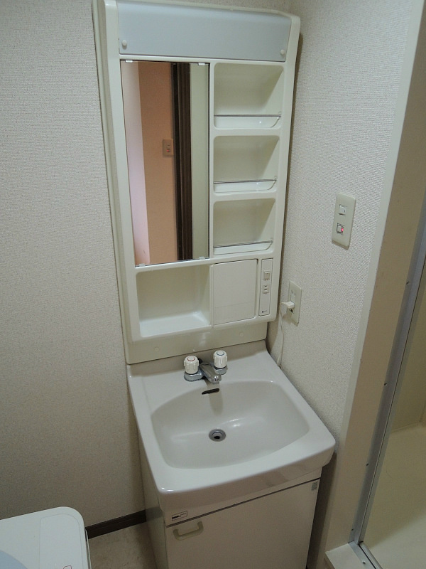 洗面設備　家具家電付き