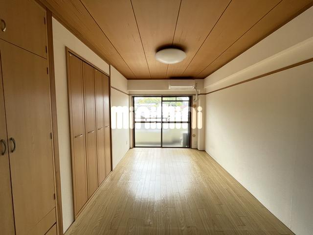 居室・リビング　居室