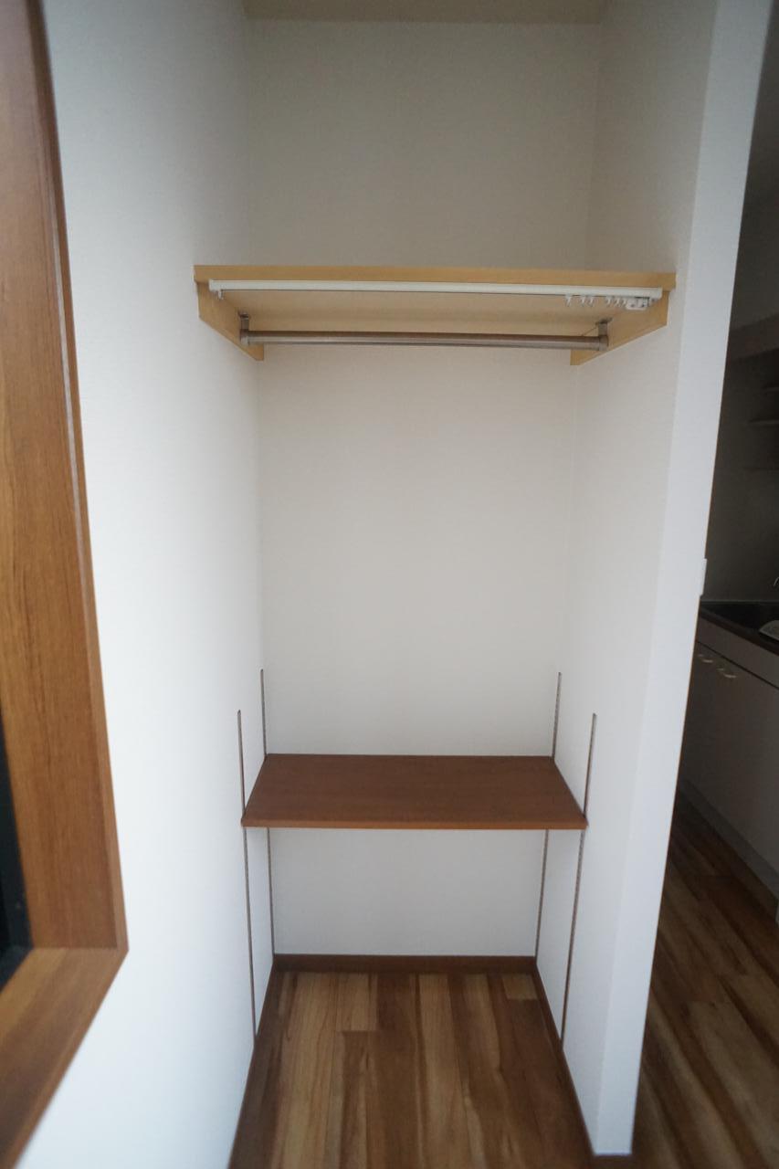 収納　同タイプ他の部屋の写真になります