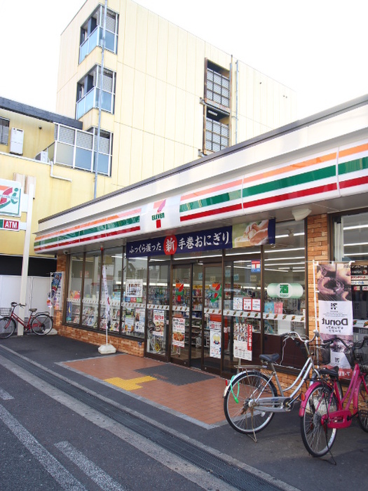 コンビニ　セブンイレブン（コンビニ）まで400m