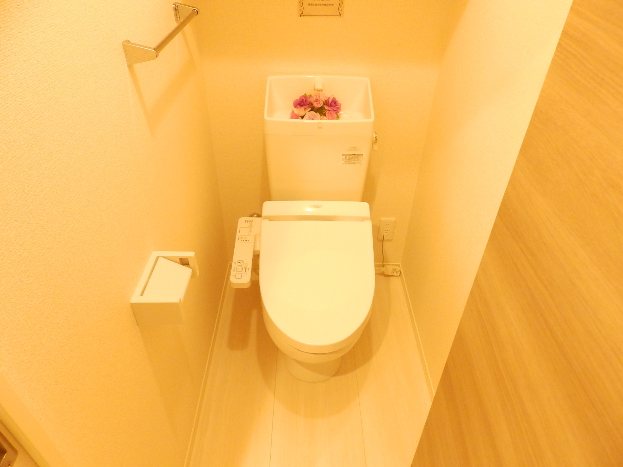 トイレ　ウォシュレット