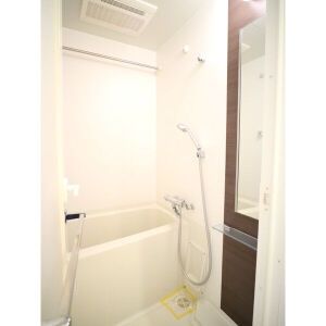 バス・シャワールーム　弊社は全物件が仲介手数料半月分でご紹介可能です。 お気軽にお