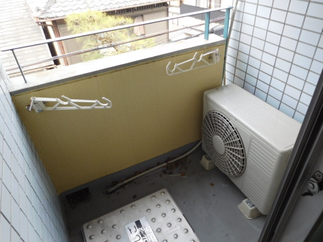 バルコニー　ゆったりバルコニー明るいですよ！