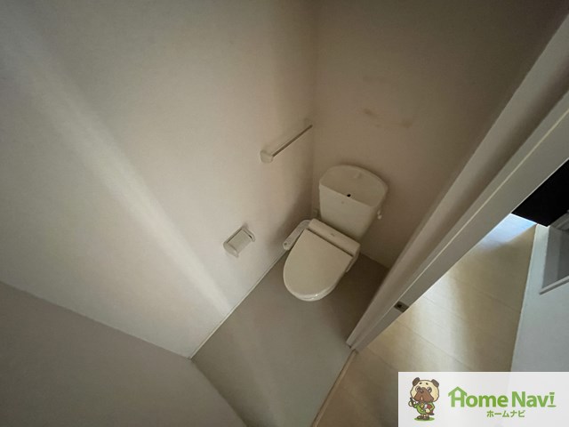 トイレ　ウォシュレット付き