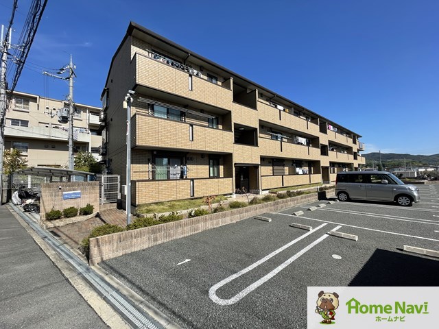 建物外観　youtube検索「羽曳野市　スウィート松本」で室内動画見れ