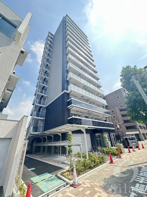 【大阪市住吉区南住吉のマンションの建物外観】