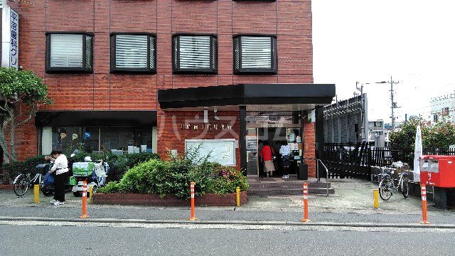 【川崎市宮前区神木本町のアパートの郵便局】