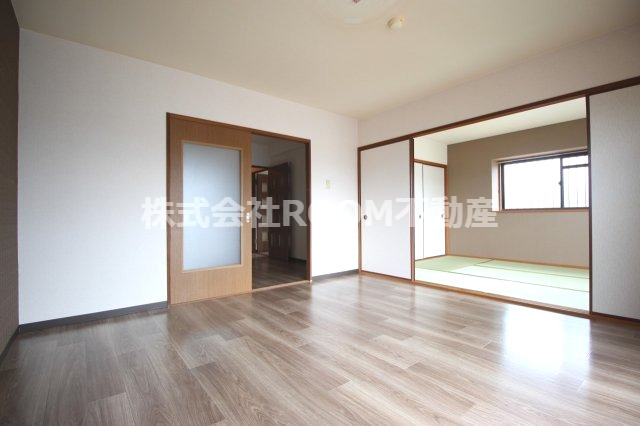 居室・リビング　広々とした洋室です