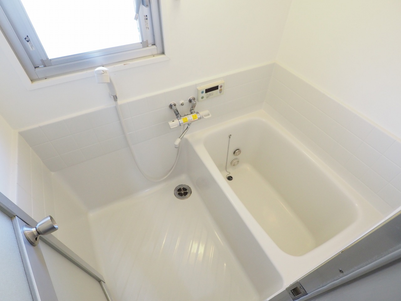 バス・シャワールーム　お風呂です