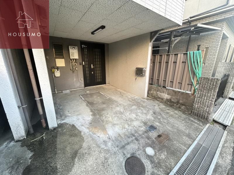 駐車場　駐車場完備です