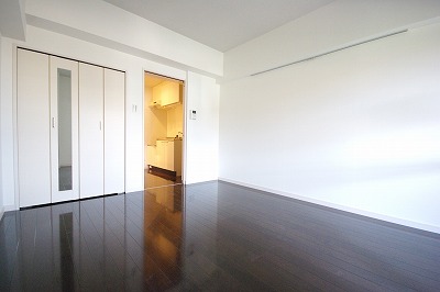 居室・リビング　★洋室8帖★