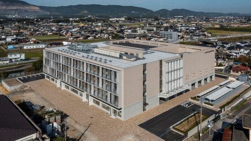 【田川市大字奈良のアパートの中学校】