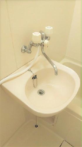 洗面設備　設備・仕様は号室により異なる為、現況を優先致します。