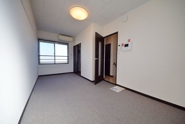 居室・リビング　6帖の部屋☆