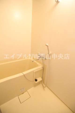 バス・シャワールーム　同タイプのお部屋の写真です